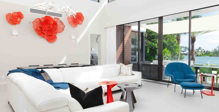 White Dahlia Grand Cayman 4-Bedroom Luxury Villa - Cayman Kai Bioluminescent Bay