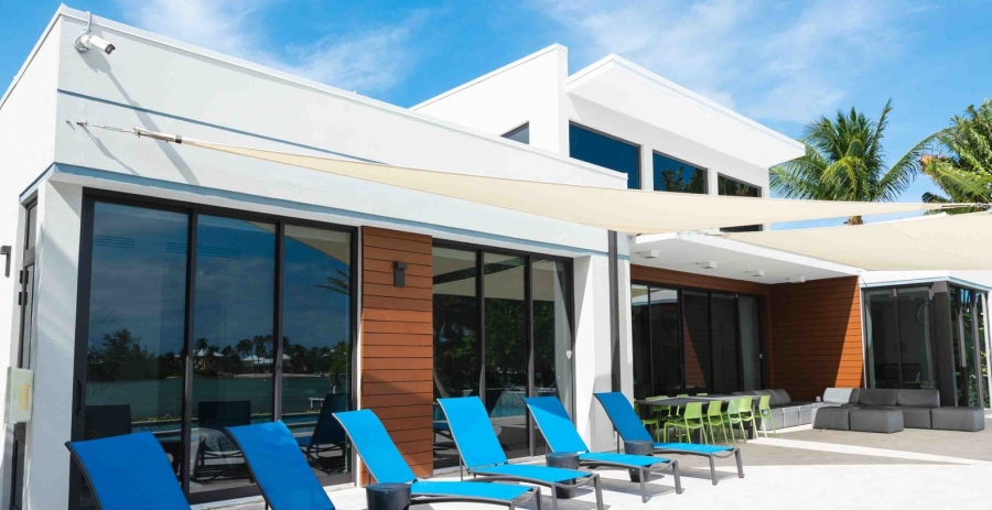 White Dahlia Grand Cayman 4-Bedroom Luxury Villa - Cayman Kai Bioluminescent Bay