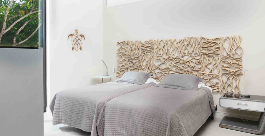 White Dahlia Grand Cayman 4-Bedroom Luxury Villa - Cayman Kai Bioluminescent Bay