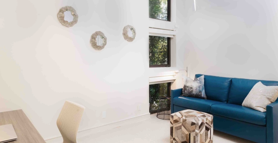 White Dahlia Grand Cayman 4-Bedroom Luxury Villa - Cayman Kai Bioluminescent Bay