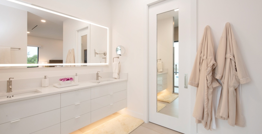 Wind Upon The Waves Grand Cayman 3-Bedroom Luxury Villa - South Coast