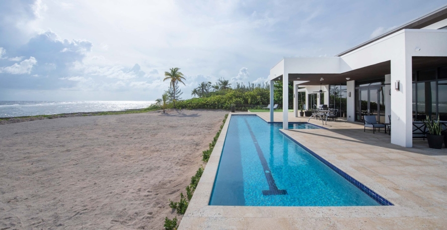 Wind Upon The Waves Grand Cayman 3-Bedroom Luxury Villa - South Coast