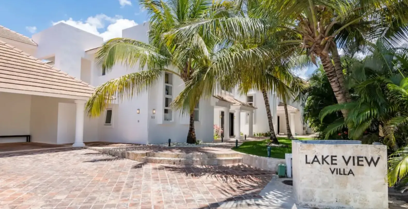 Lake View Villa Dominican Republic Vacation Villa - Cocotal Golf & Country Club, Bavaro, Punta Cana