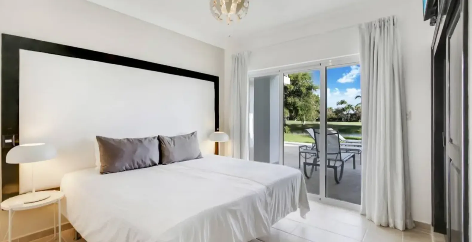 Lake View Villa Dominican Republic Vacation Villa - Cocotal Golf & Country Club, Bavaro, Punta Cana