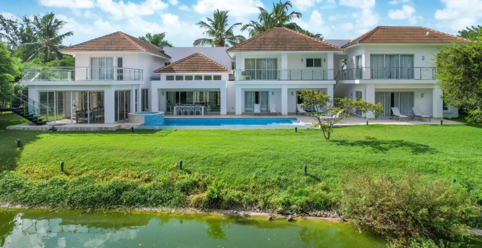 Lake View Villa Dominican Republic Vacation Villa - Cocotal Golf & Country Club, Bavaro, Punta Cana