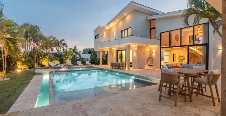 Lakefront Estate Bavaro Vacation Villa - Dominican Republic