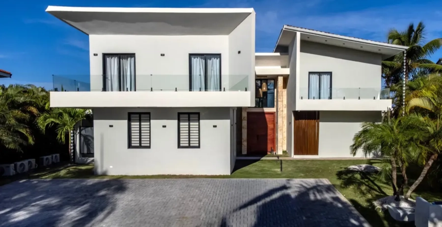 Lakefront Estate Bavaro Vacation Villa - Dominican Republic