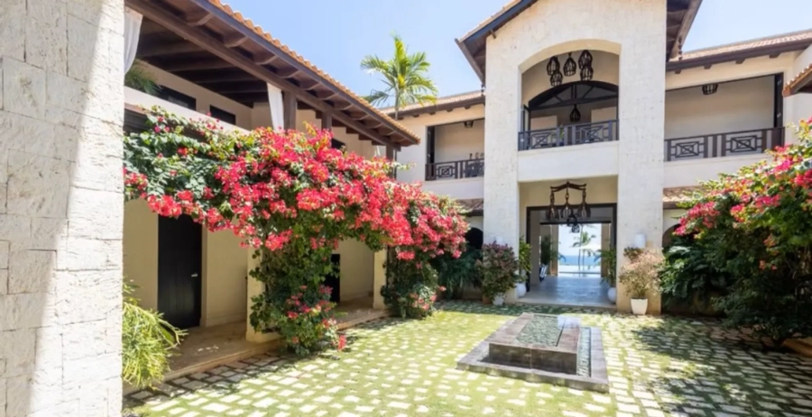 Tres Amarras Cabrera Vacation Villa - Dominican Republic