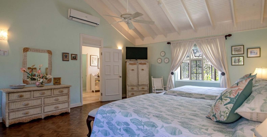 A Summer Place on the Beach Jamaica Vacation Villa - Montego Bay