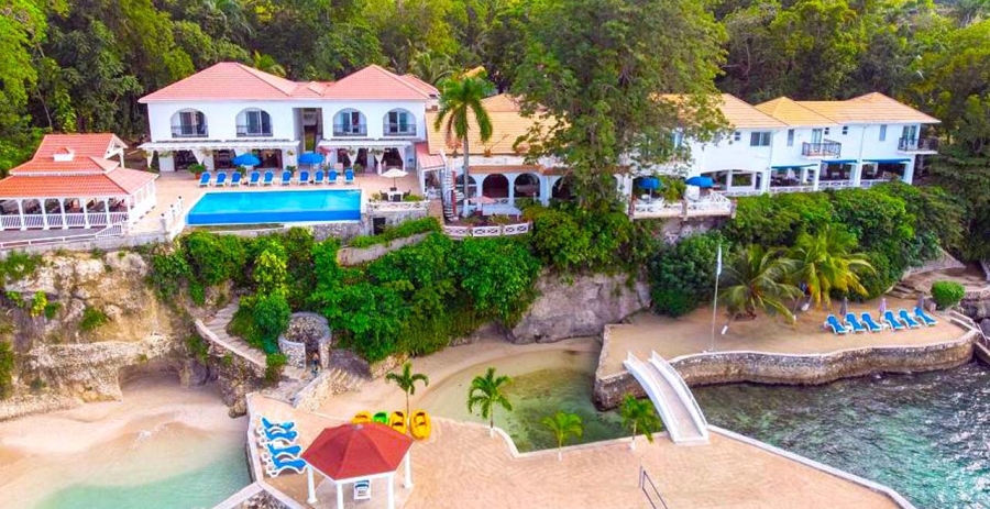 Golden Clouds Estate Ocho Rios, Jamaica Luxury Rental