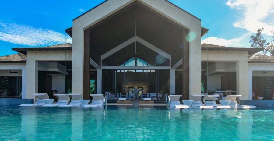 Oceans 8 Jamaica Vacation Villa - Montego Bay