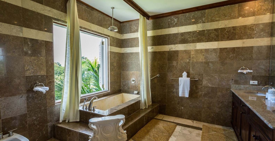 Sea Glass Jamaica Vacation Villa - Montego Bay
