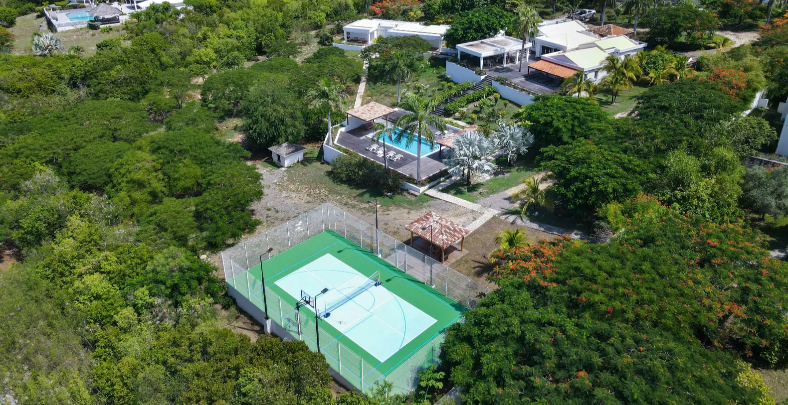 Hacienda Terres Basses