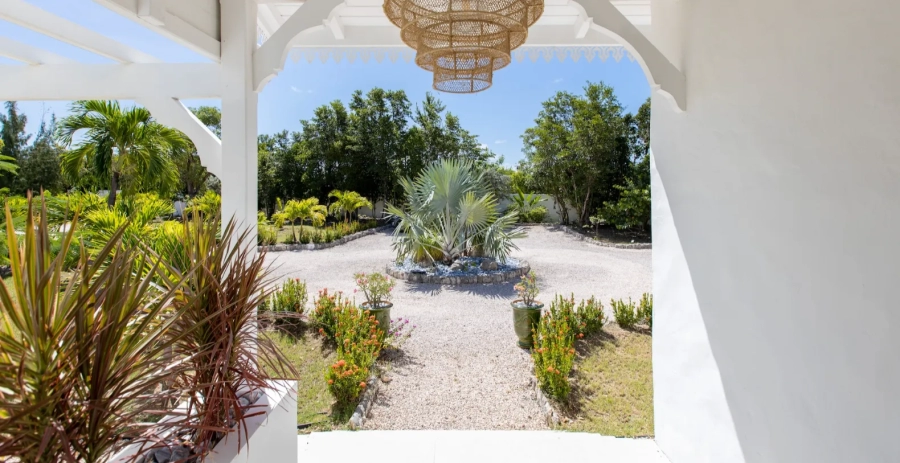 Villa Les Oliviers St. Martin French Side Vacation Villa - Saint Martin