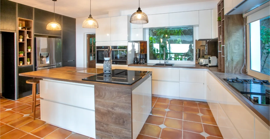 Privilège Estate French Side Vacation Villa - Saint Martin