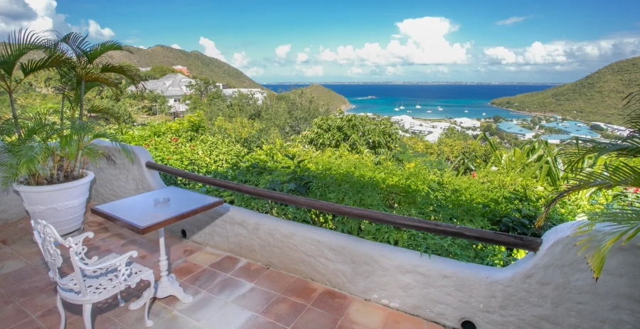 Privilège Estate French Side Vacation Villa - Saint Martin