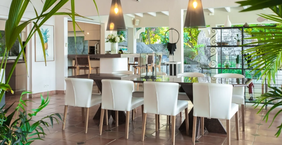 Privilège Estate French Side Vacation Villa - Saint Martin