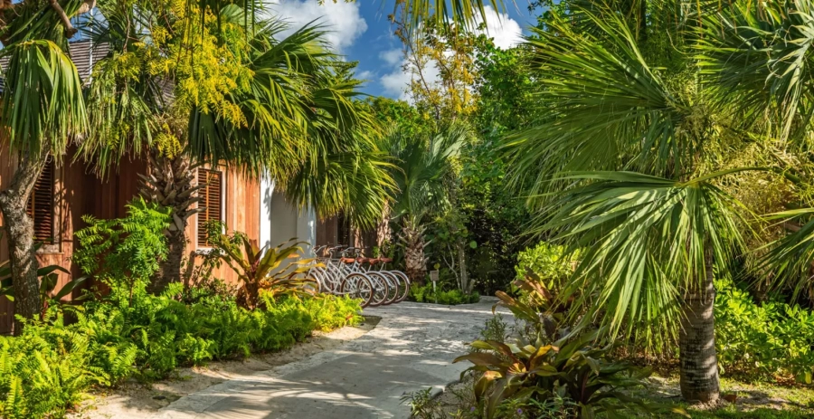 Beachfront Suite Parrot Cay Vacation Villa - Turks & Caicos
