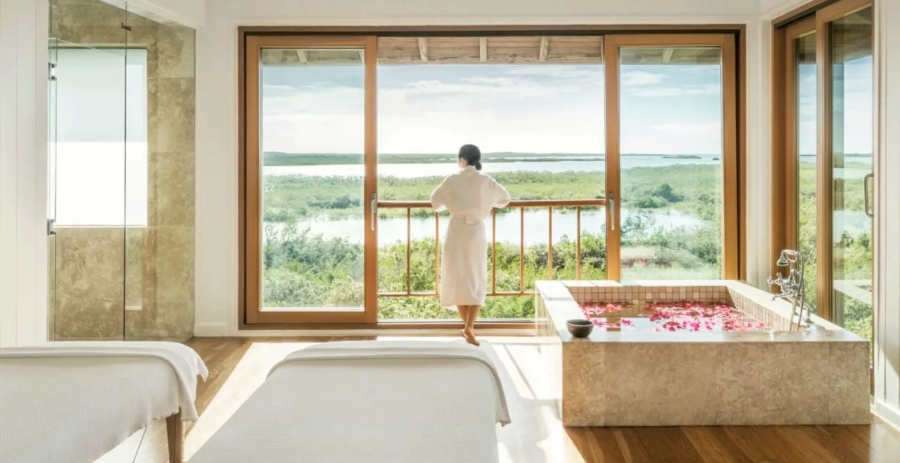 Beachfront Suite Parrot Cay Vacation Villa - Turks & Caicos