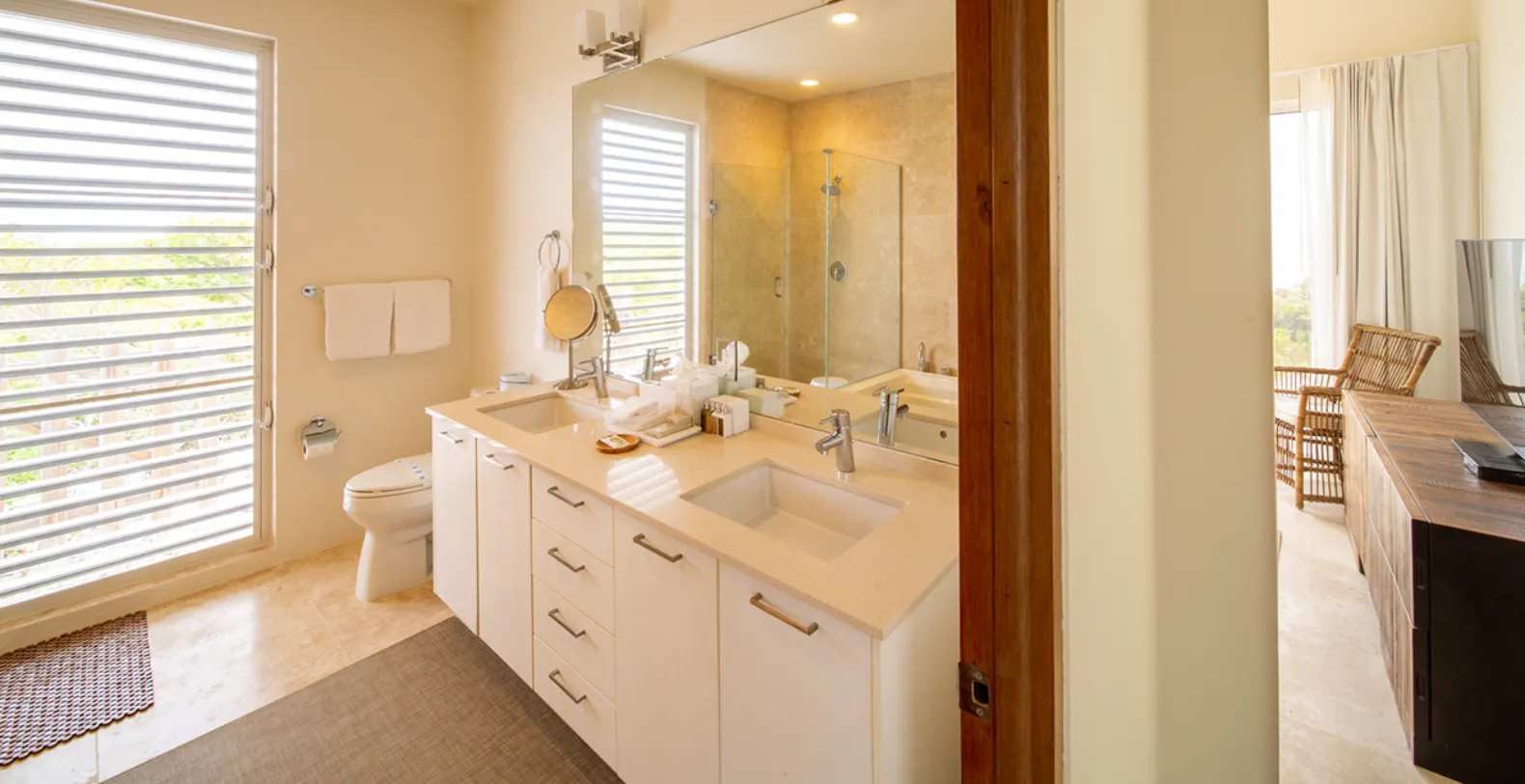Oceanfront Reef Villa Turks & Caicos Vacation Villa - South Caicos