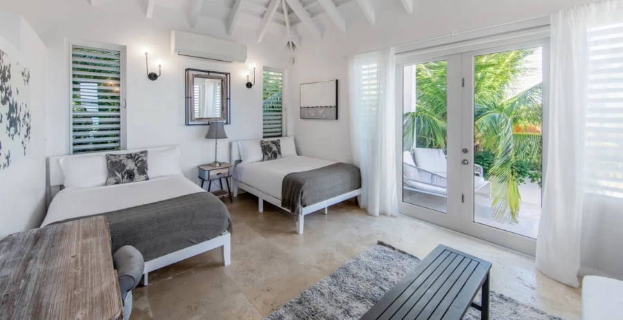 Pearl West Turks & Caicos Luxury Rentals Vacation Villa - Turks & Caicos
