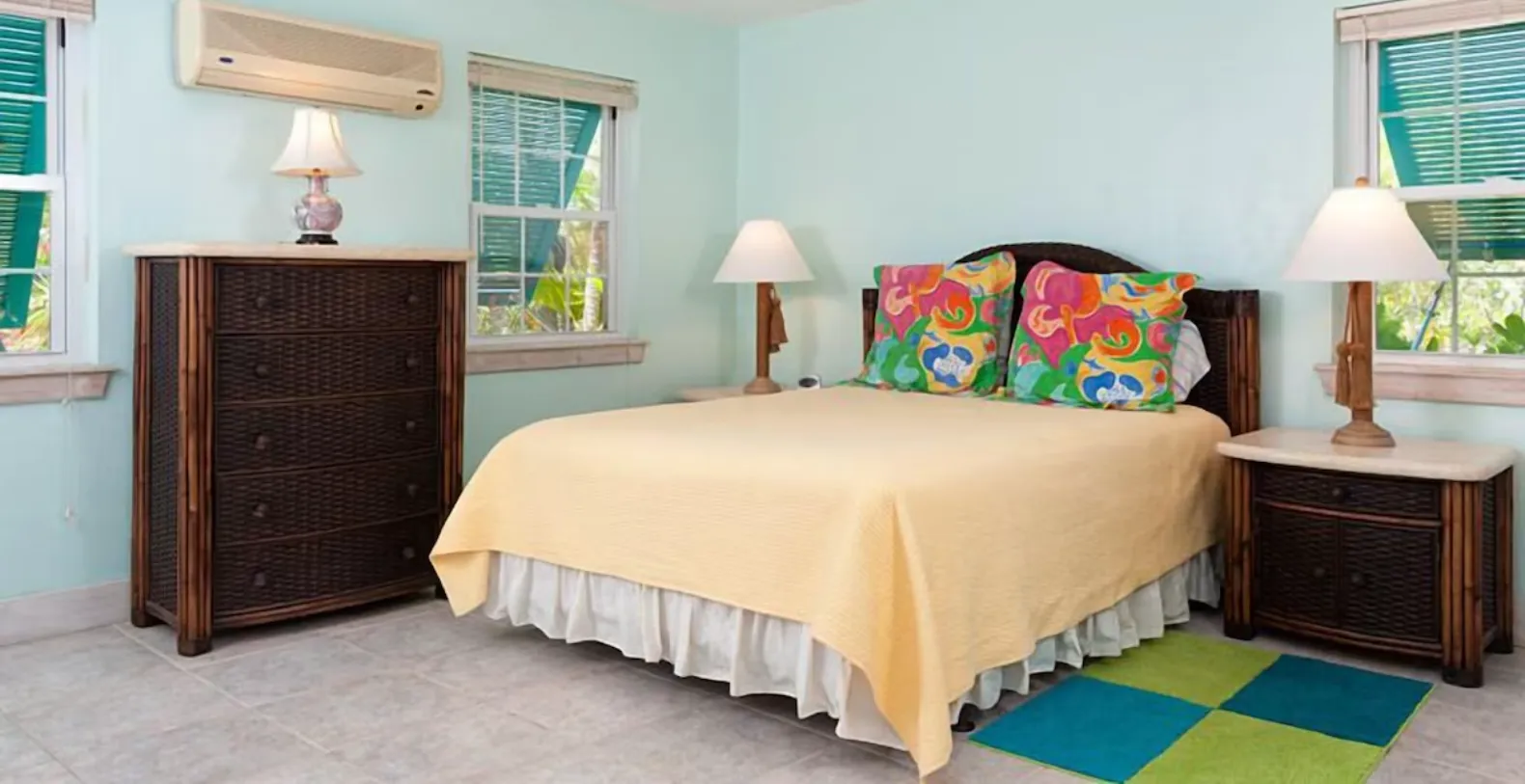 Serenity House Caribbean Vacation Villa - Turks & Caicos