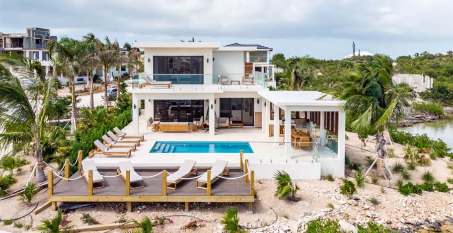 Sunny Bay Estates- Villa Alexis Turks & Caicos Luxury Rentals Vacation Villa - Turks & Caicos