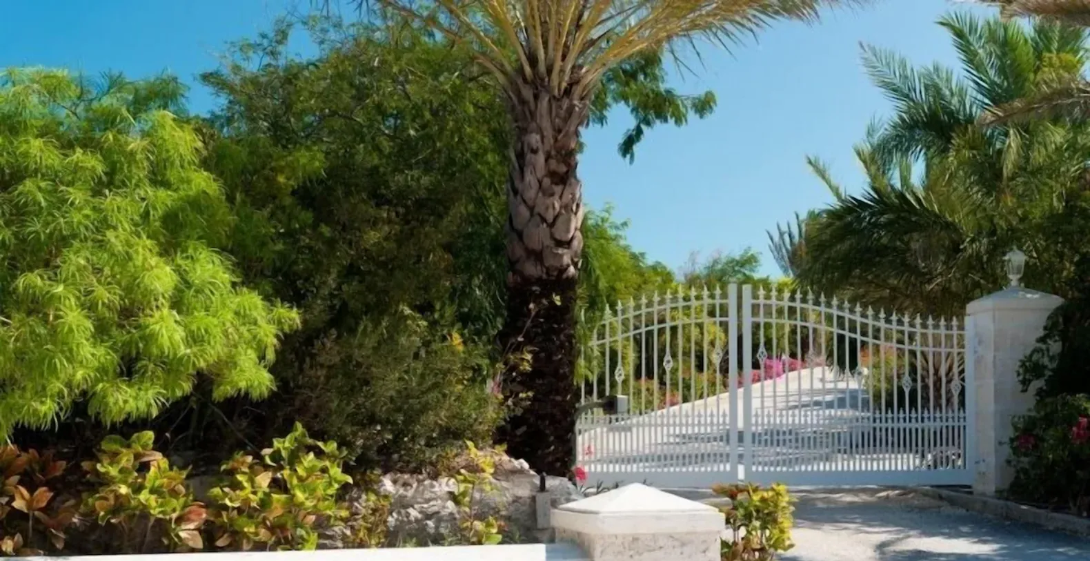 Three Dolphins Villa Turks & Caicos Vacation Villa - Long Bay Beach, Providenciales