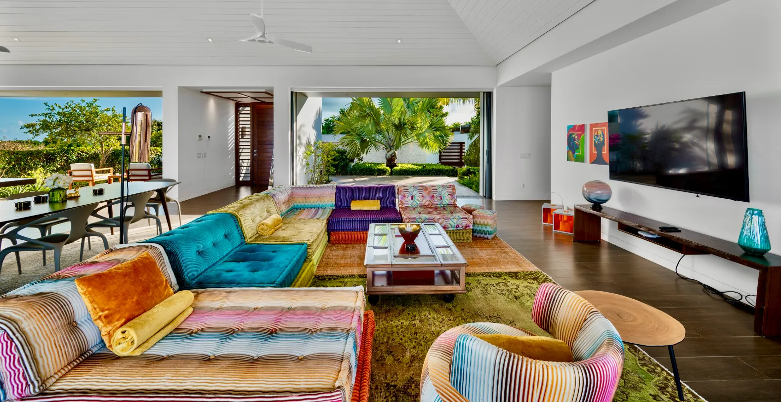 Villa Cosmo Turks & Caicos Luxury Rentals Vacation Villa - Turks & Caicos