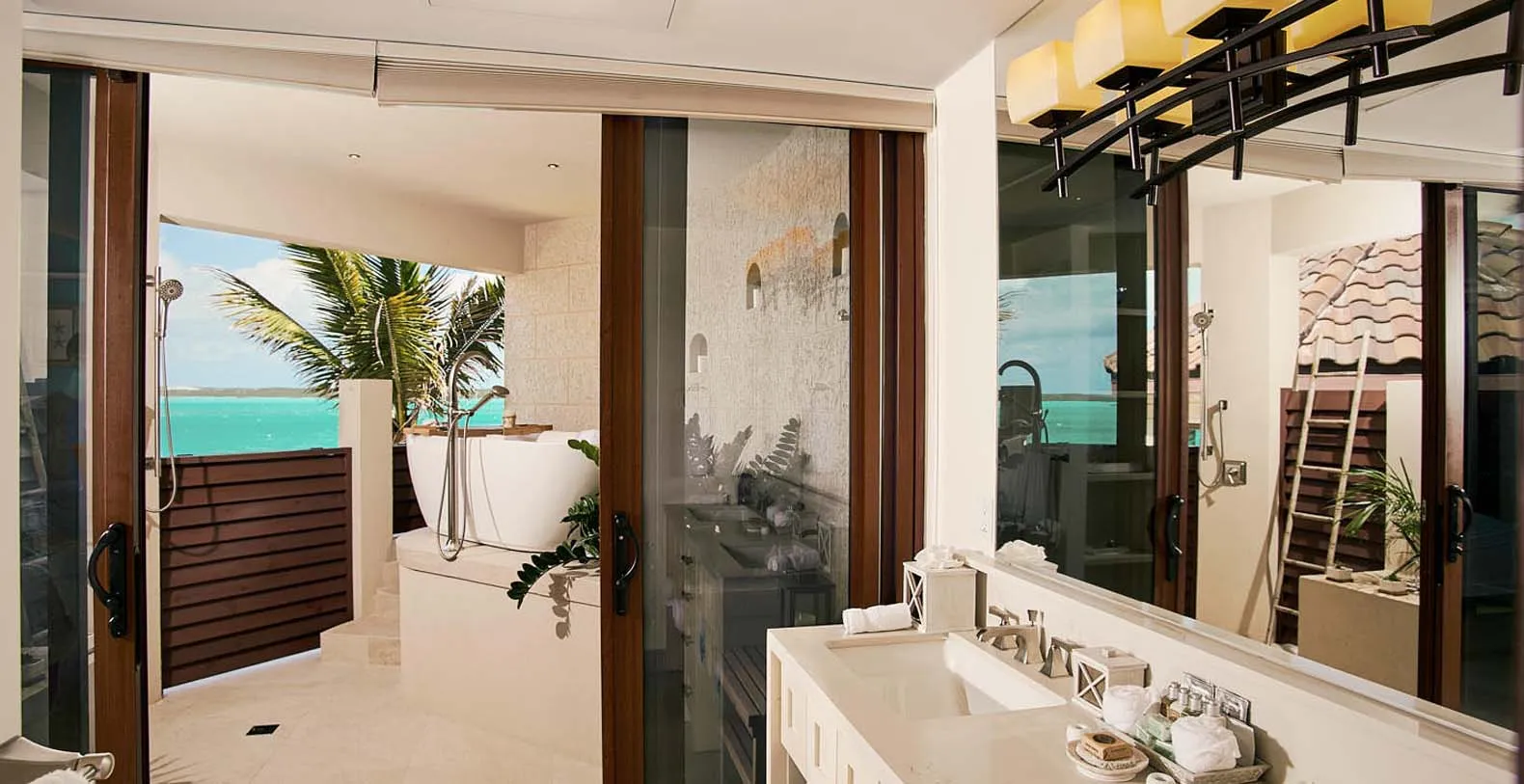 Villa Ombre Turks & Caicos Vacation Villa - Chalk Sound, Providenciales