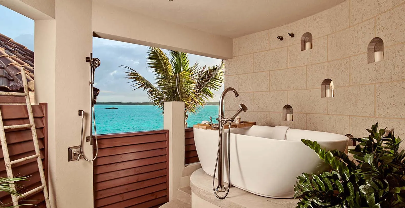 Villa Ombre Turks & Caicos Vacation Villa - Chalk Sound, Providenciales