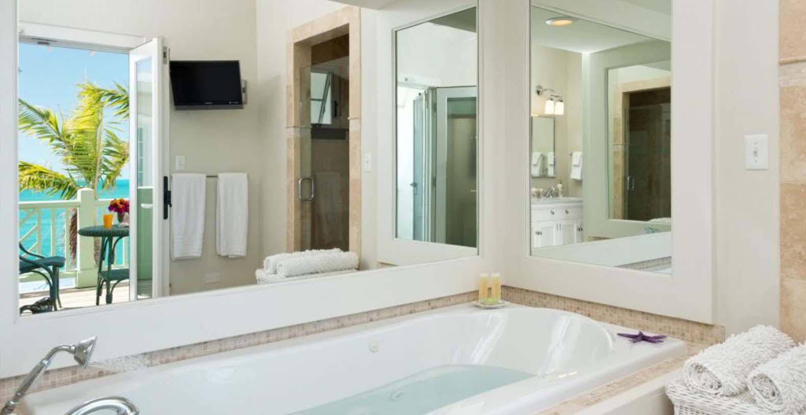 Villa Turquesa Turks & Caicos Vacation Villa - Chalk Sound
