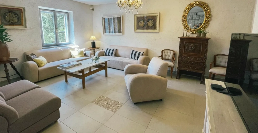 Villa Bol Retreat Vacation Villa - Croatia