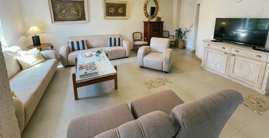 Villa Bol Retreat Vacation Villa - Croatia