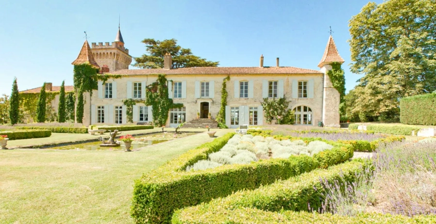 Chateau Mezard Aquitaine/Bordeaux Vacation Villa - France