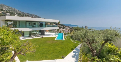 Golden Eye France Villa Rentals