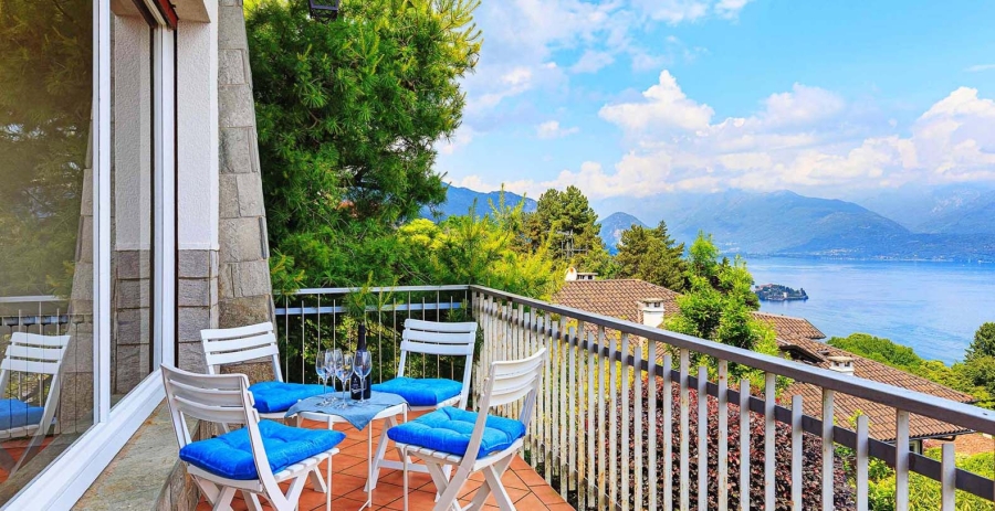Casa Laura Lake Maggiore, Italy Vacation Villa - Stresa