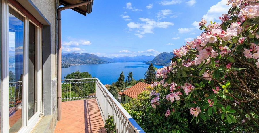Casa Laura Lake Maggiore, Italy Vacation Villa - Stresa