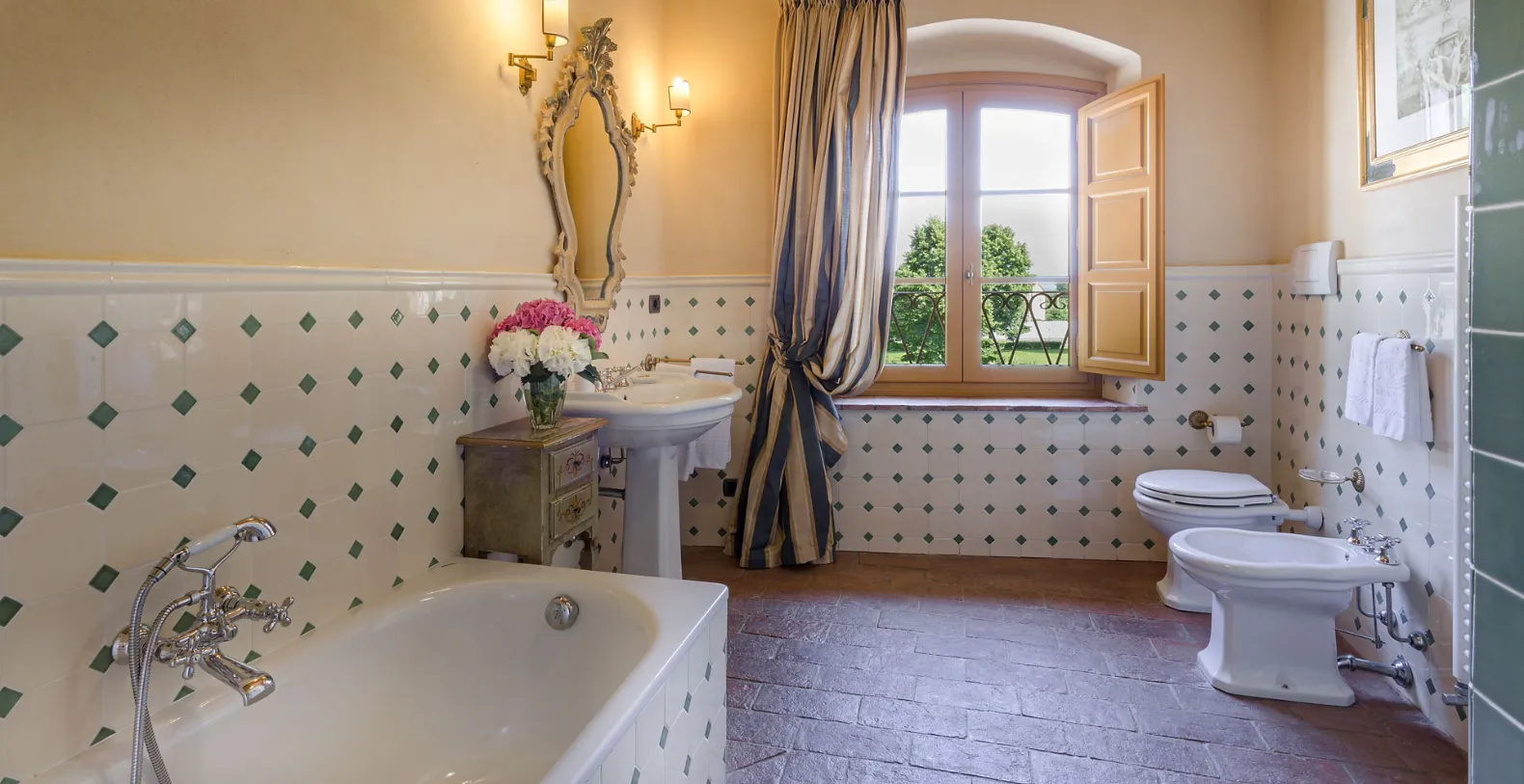 Italy Vacation Villa - Lucca , Tuscany