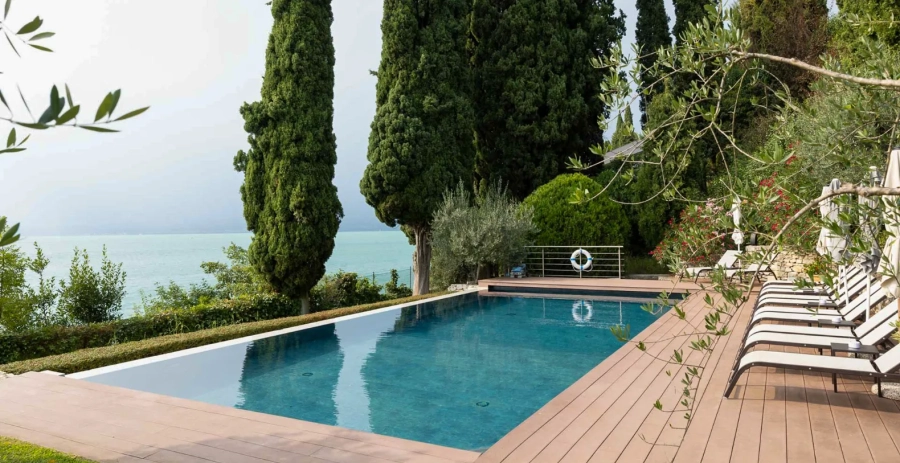 Castello Caratti Lake Garda Vacation Villa - Italy