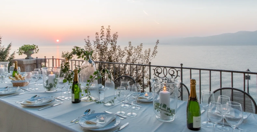 Castello Caratti Lake Garda Vacation Villa - Italy