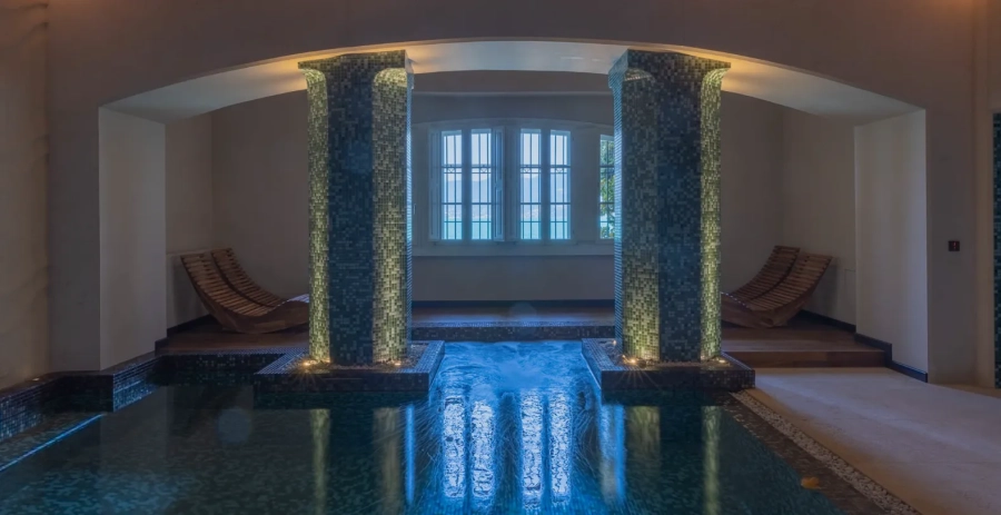 Castello Caratti Lake Garda Vacation Villa - Italy