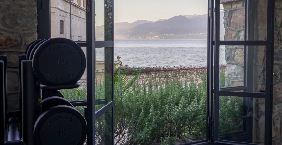 Castello Caratti Lake Garda Vacation Villa - Italy