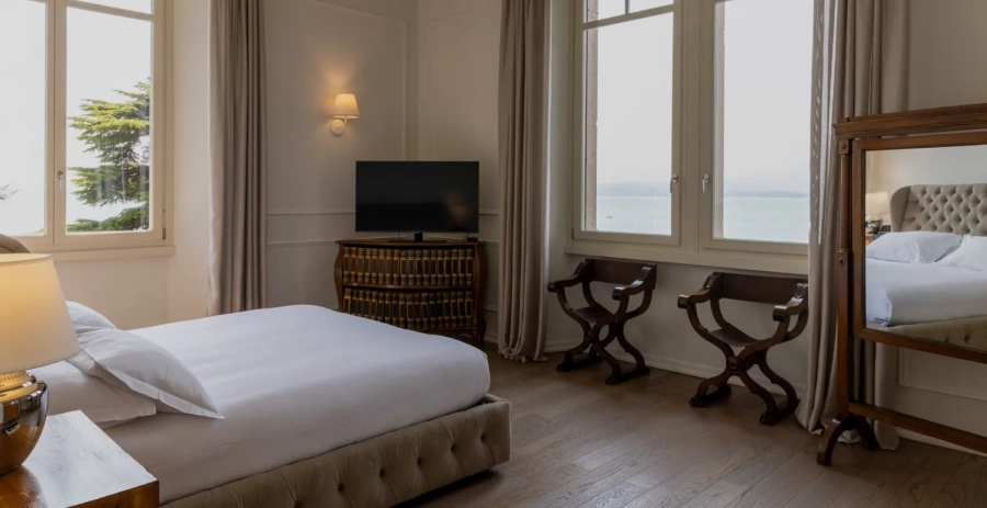 Castello Caratti Lake Garda Vacation Villa - Italy