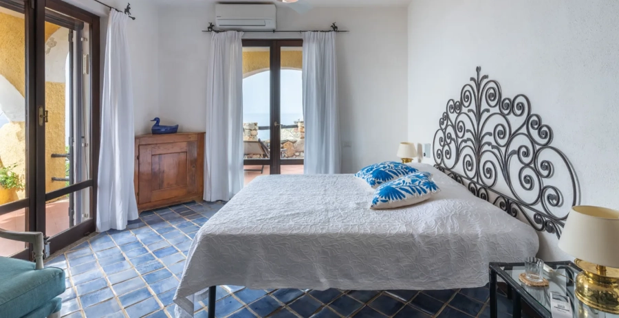 Villa Marmotta Sardinia Vacation Villa - Italy