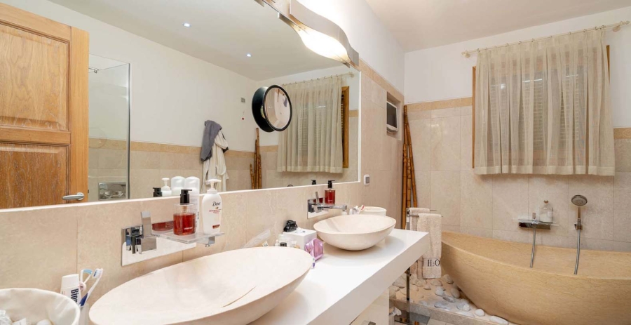 Villa H20 Sardinia Vacation Villa - Miata