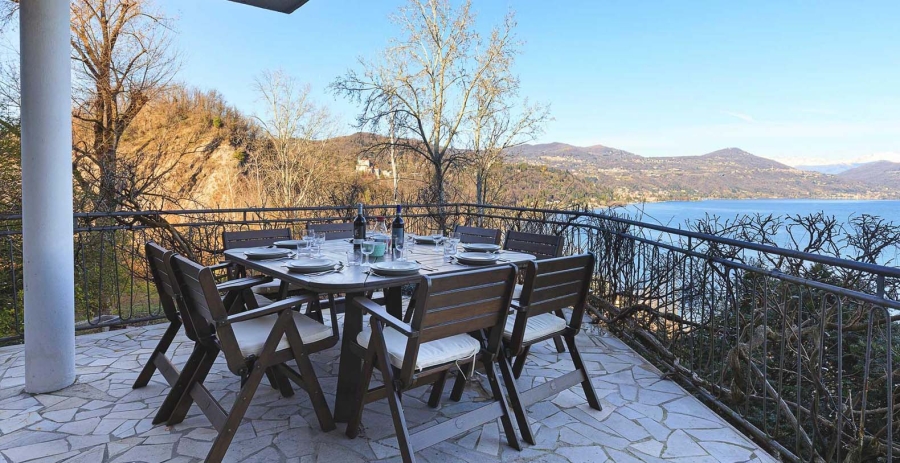Villa La Rocca Lake Maggiore, Italy Vacation Villa - Arona