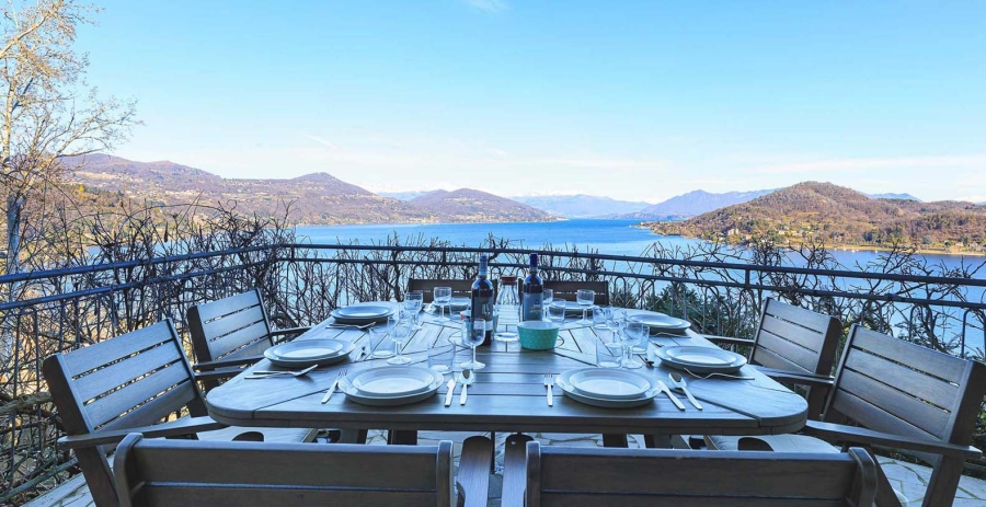 Villa La Rocca Lake Maggiore, Italy Vacation Villa - Arona