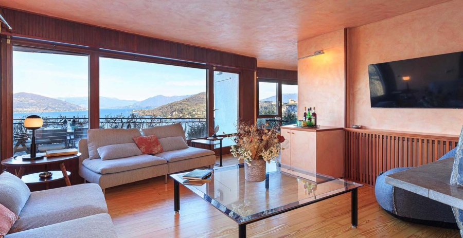 Villa La Rocca Lake Maggiore, Italy Vacation Villa - Arona