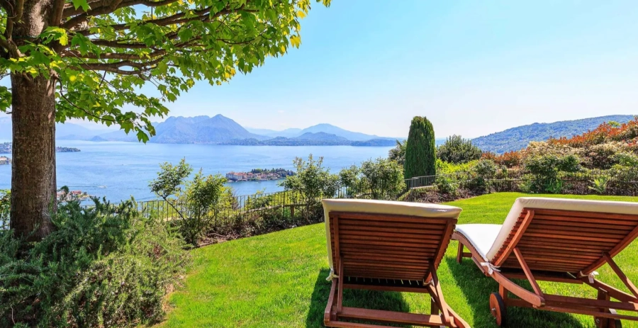 Villa Nora Lake Maggiore Vacation Villa - Italy
